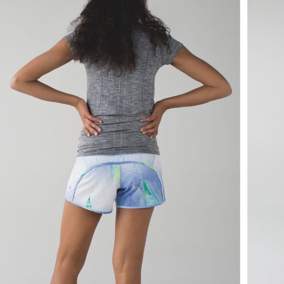 [RARE] Lululemon Run Times Short Wind Chill Sz 4 - Picture 4 of 13